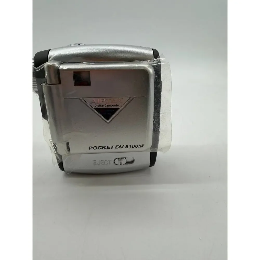 Aiptek Pocket DV 5100M 5MP Digital Camcorder New Missing Rubber Port Cover